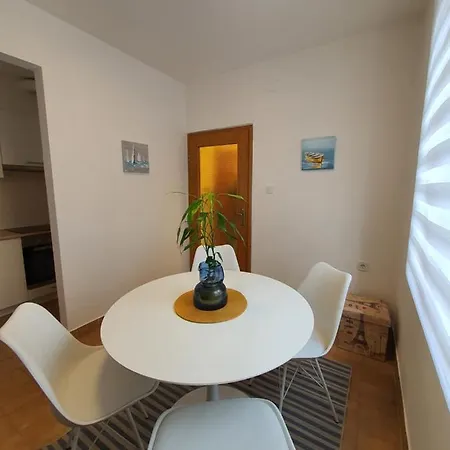 Apartment Luciana & Helena Pula