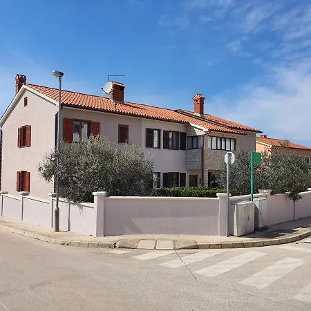 Luciana & Helena Apartman