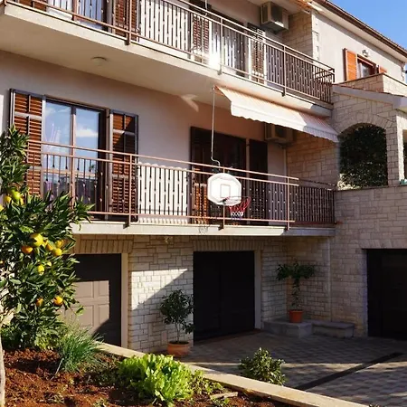 Luciana & Helena Apartamento