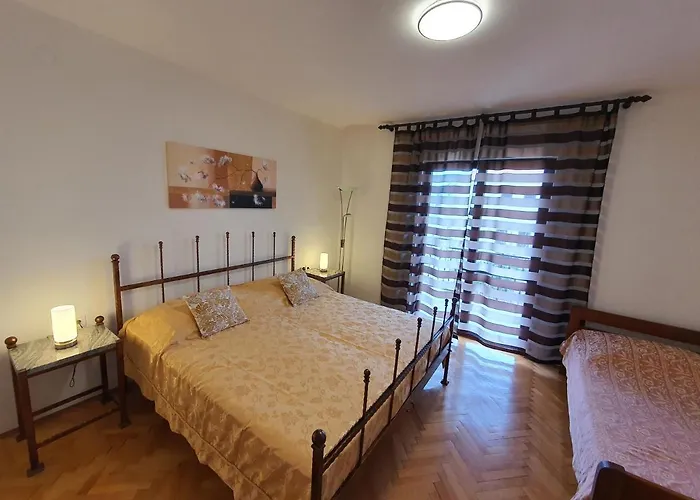 Apartman Luciana & Helena *